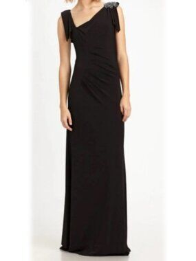 NWT DAVID MEISTER Elegant Black Evening Gown size 2